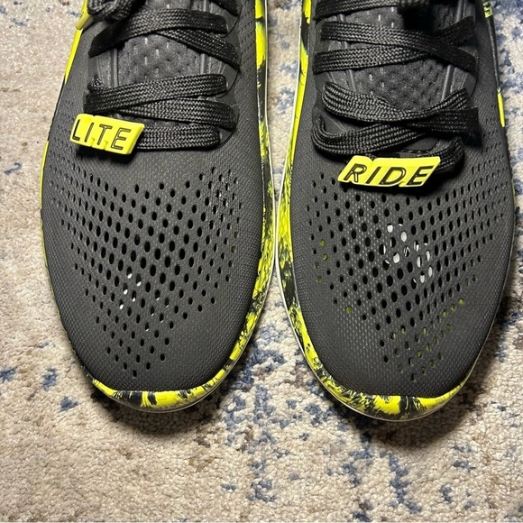 Crocs LiteRide 360 Black & Yellow Marble Pacer Shoes Size 11 Men’s main image 4